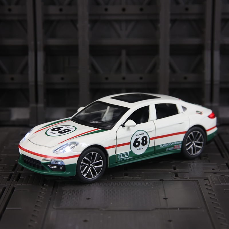 Decor Lighting Returns - Model Porsche Panamera Track Edition ze