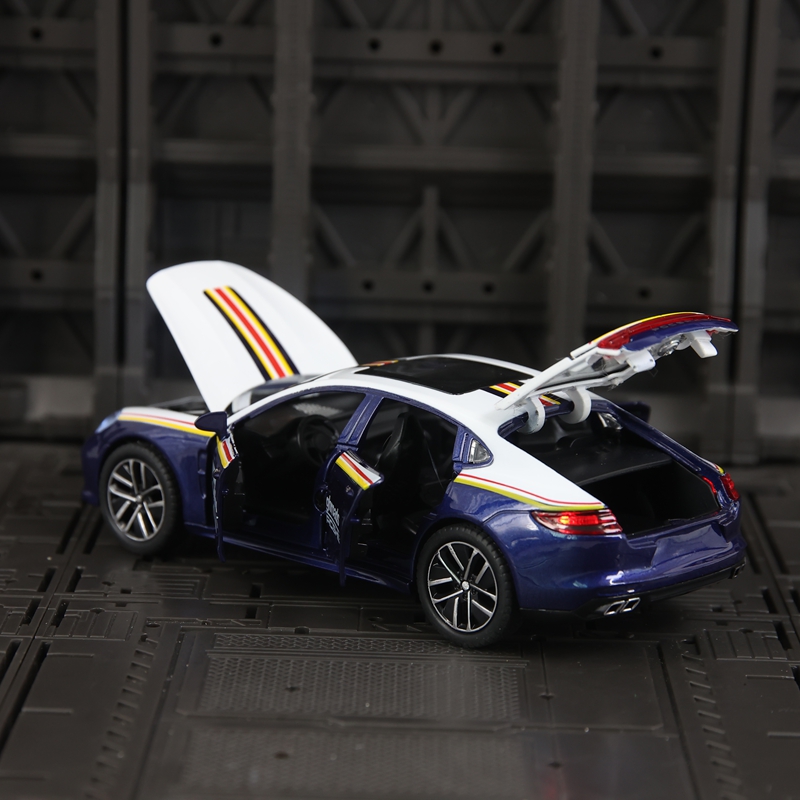 Model Porsche Panamera Track E – Decor Lighting Returns recenzja i cena